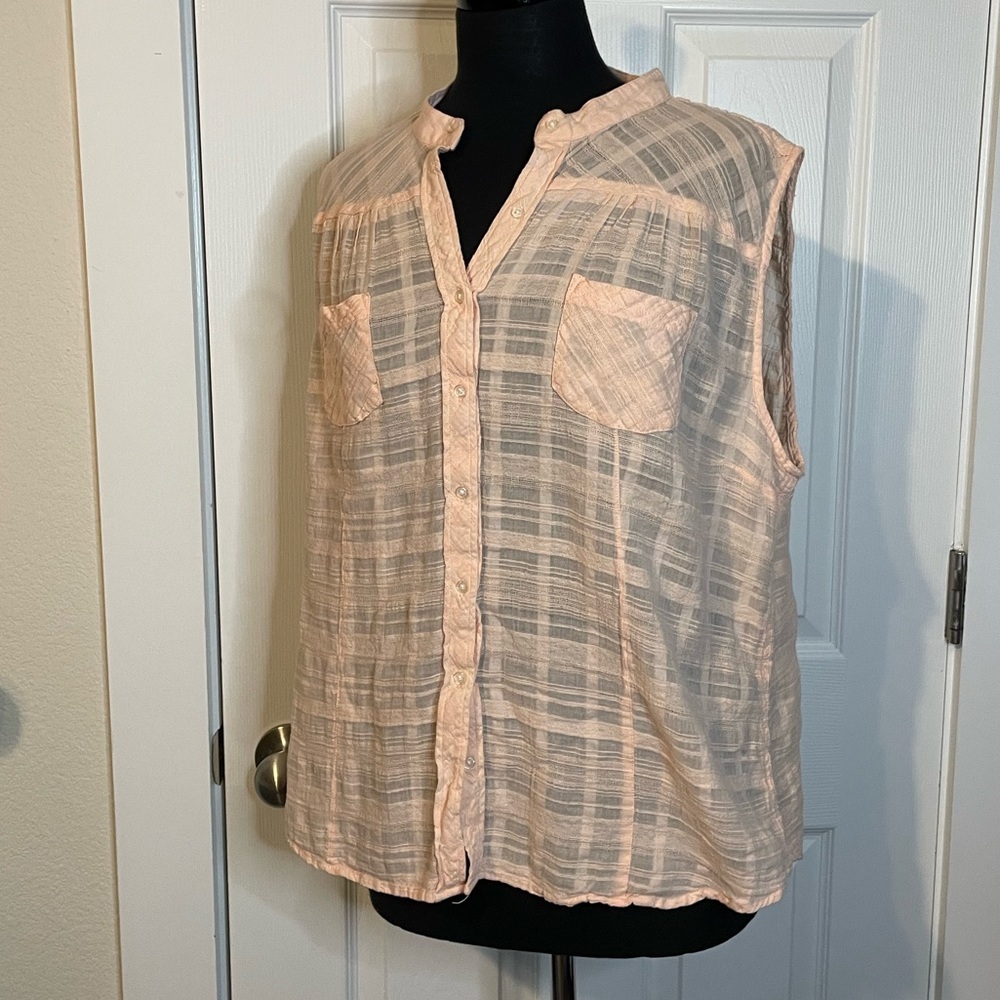 Bit & Bridle lightweight peach colored sleeveless top plus sz 1x